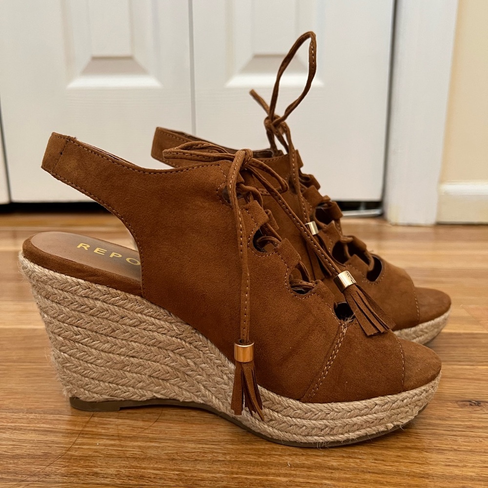 Suede Wedges- Camel with gold accents!